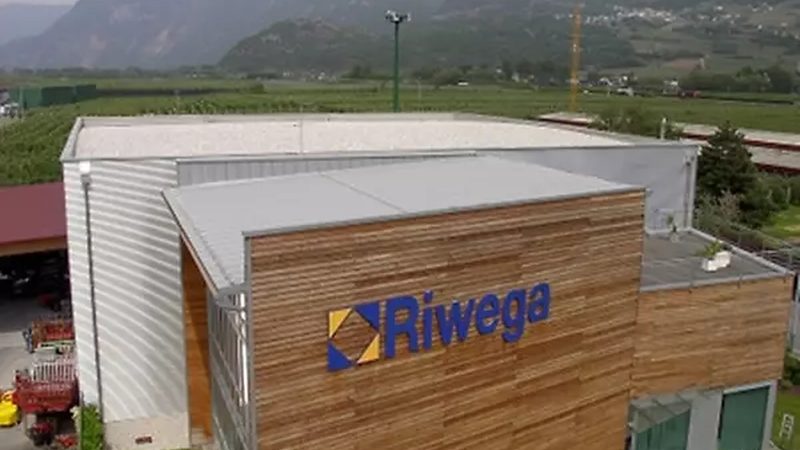 屋面防水卷材价格之谜：揭秘影响因素与选购要点**